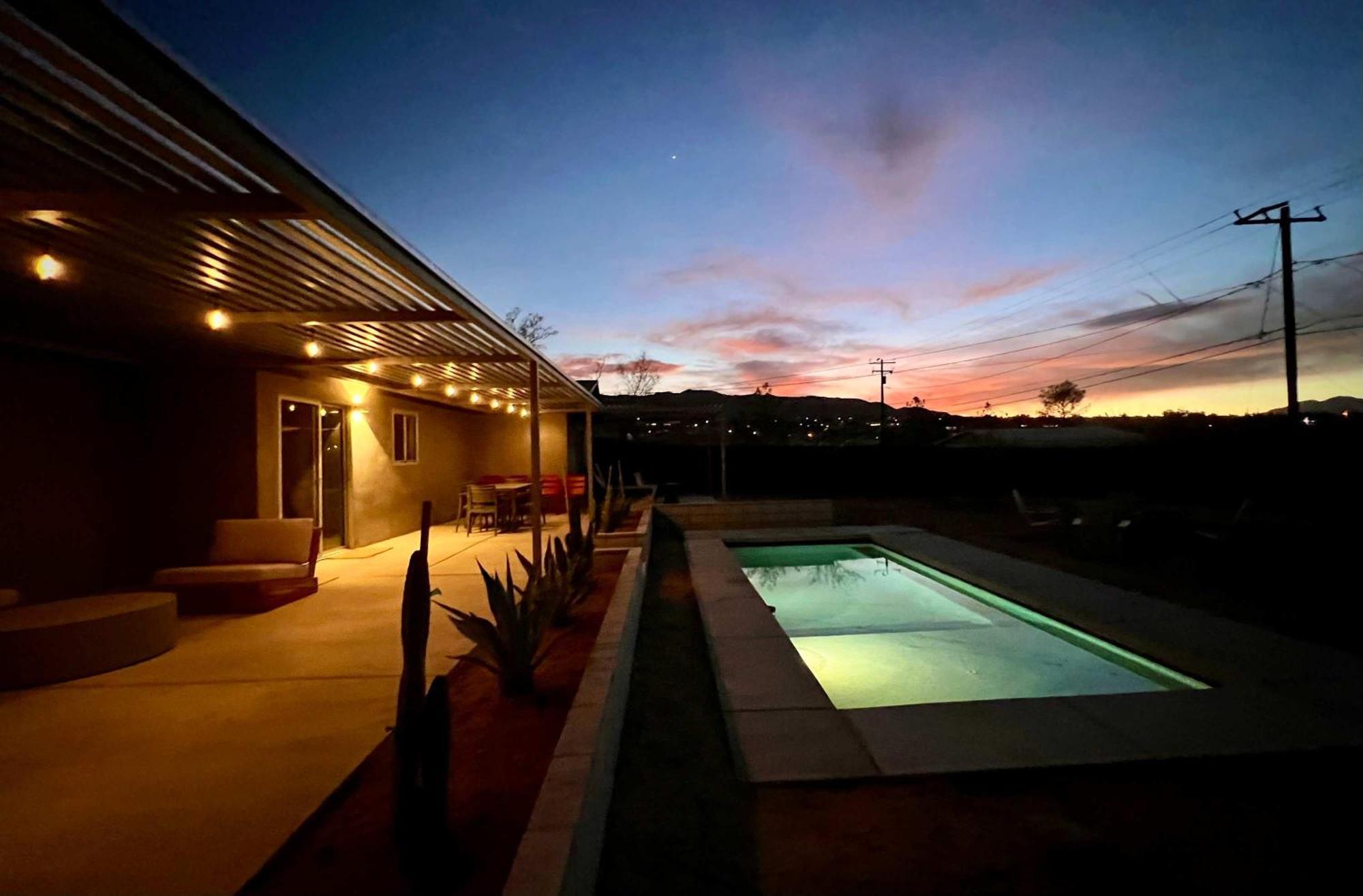 Hidden Valley Cottage - Modern Home In Jt Hot Tub ジョシュア・ツリー エクステリア 写真